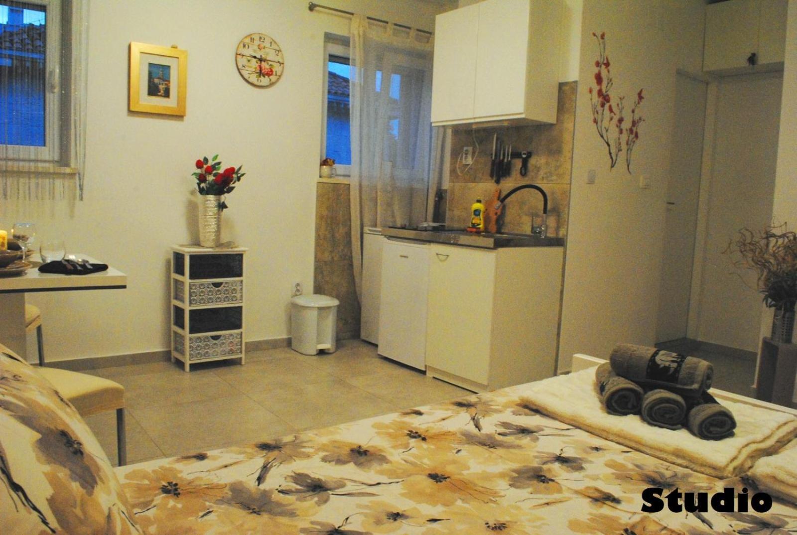 Sunshower Apartment And Studio Split Bagian luar foto