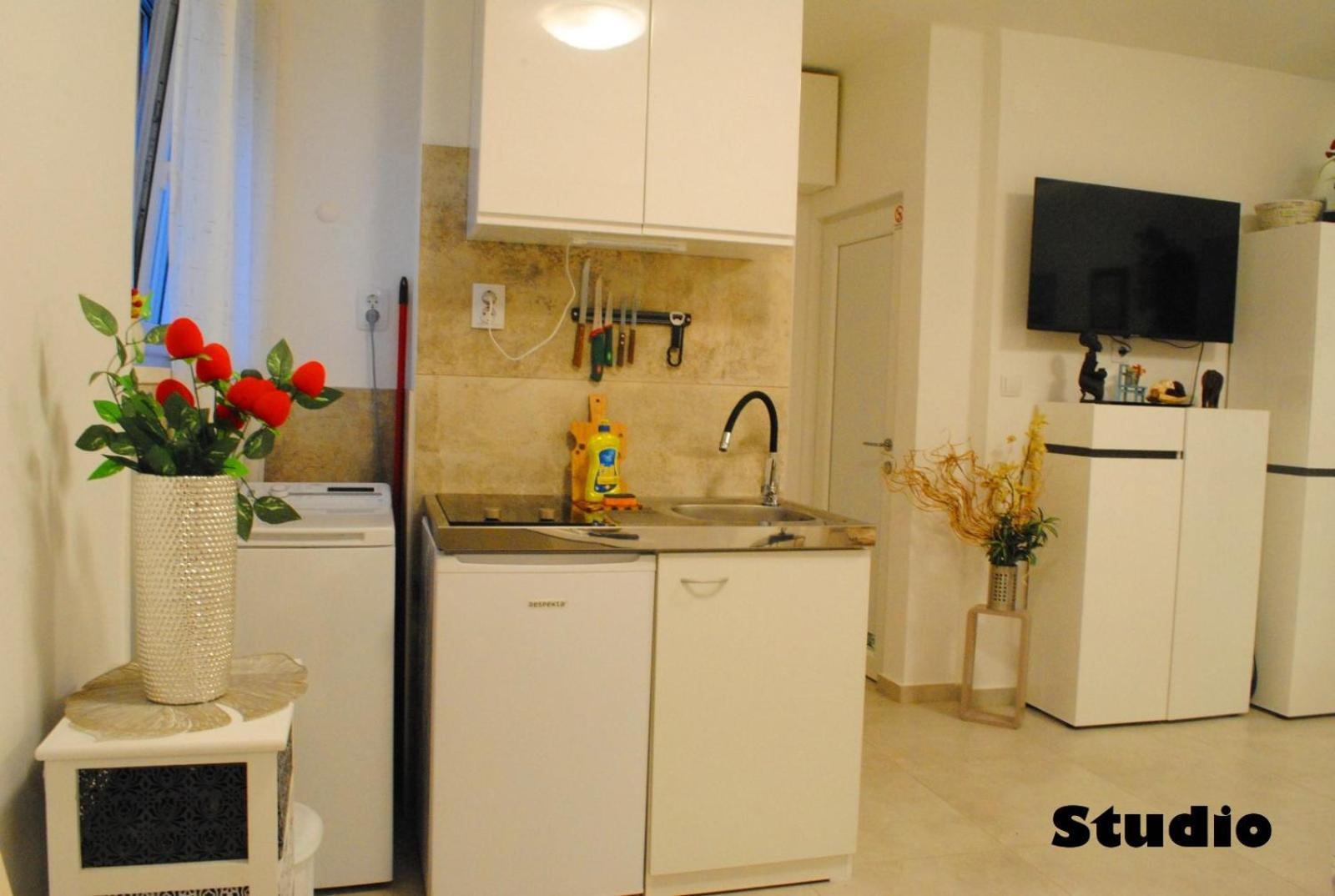 Sunshower Apartment And Studio Split Bagian luar foto