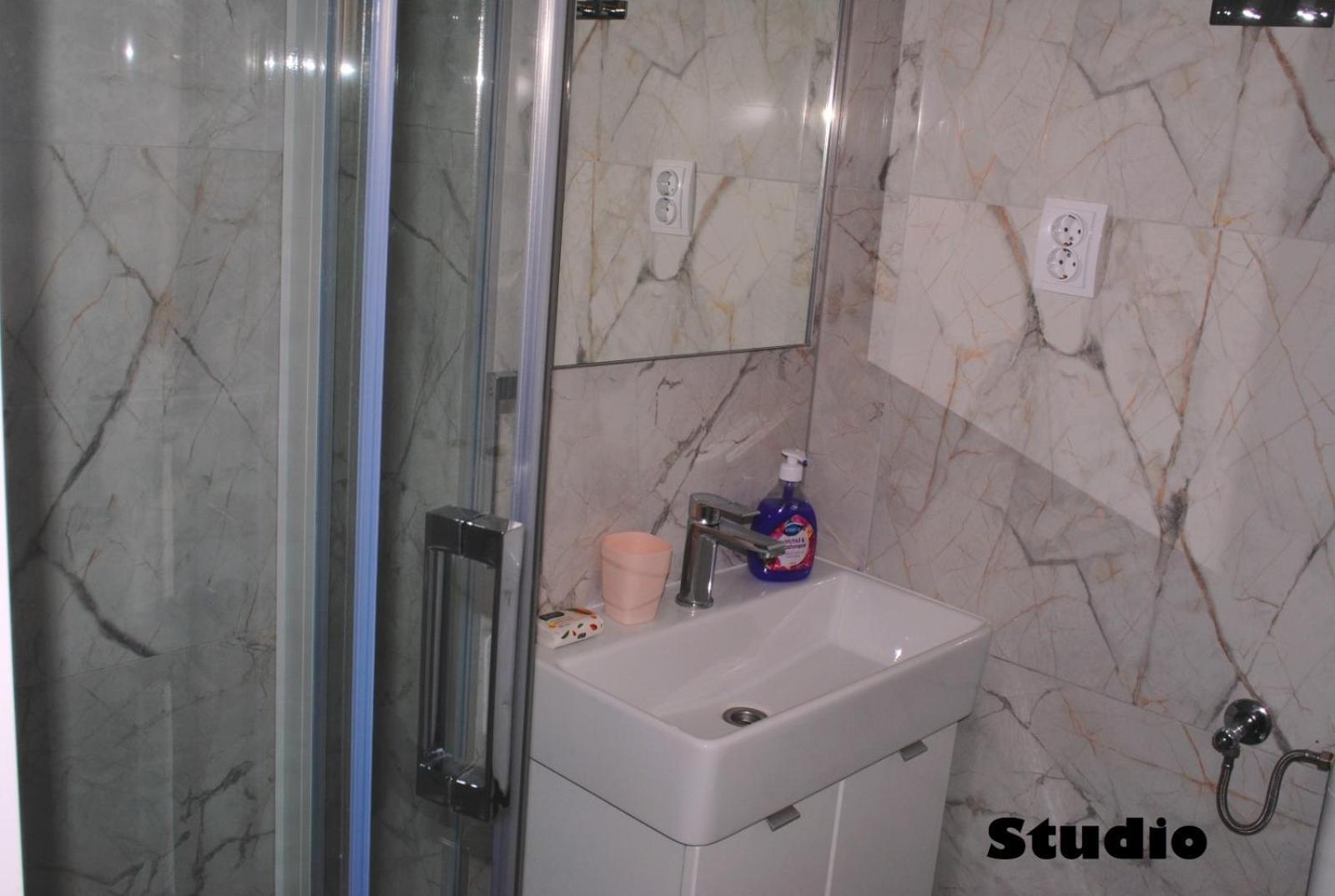Sunshower Apartment And Studio Split Bagian luar foto