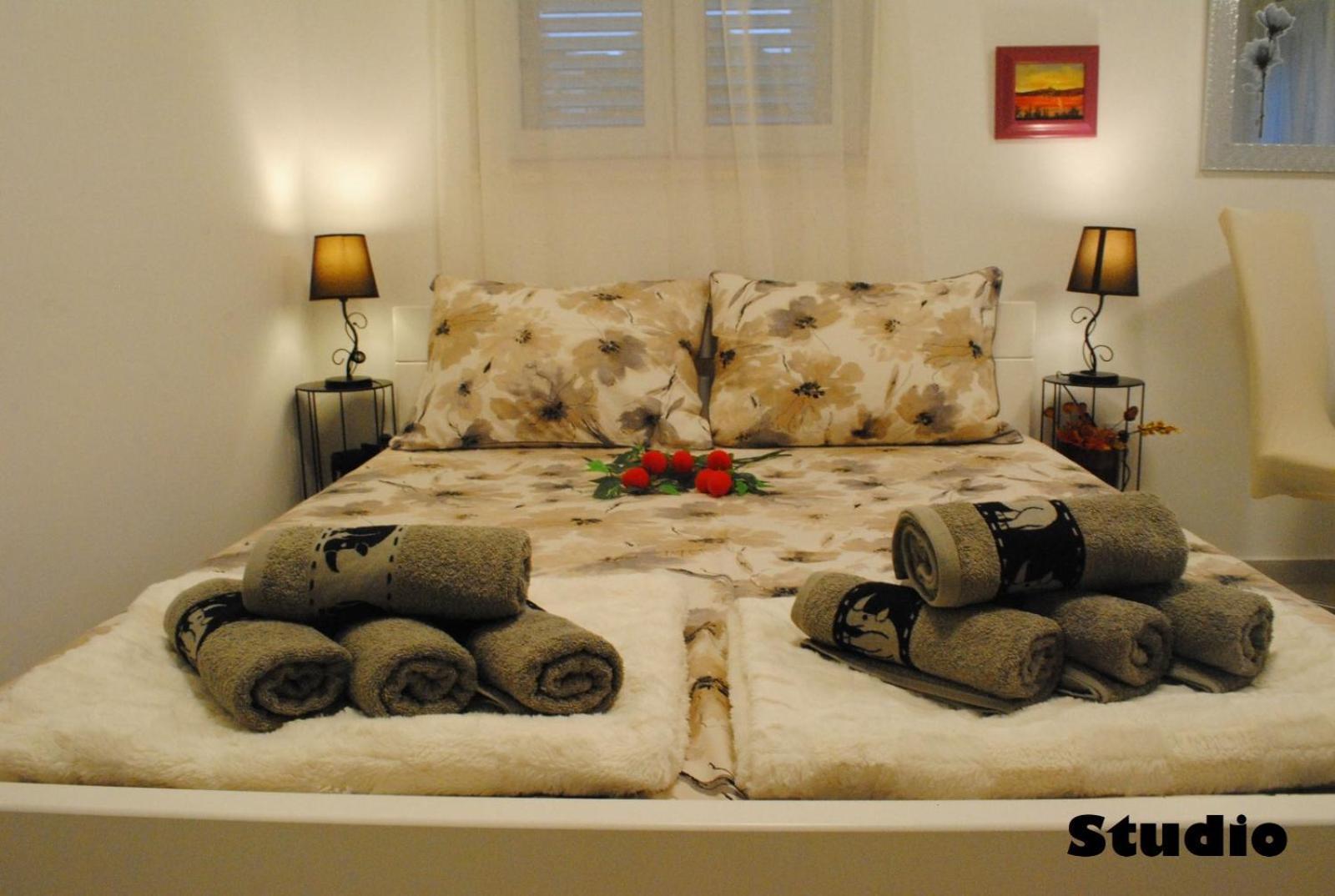Sunshower Apartment And Studio Split Bagian luar foto